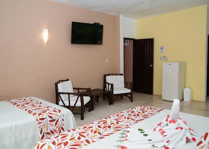 Hotel Zihua Caracol 3*