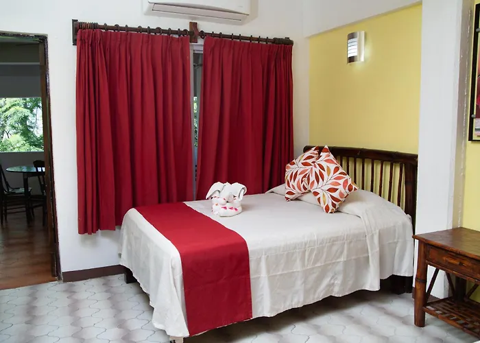 Hotel Zihua Caracol